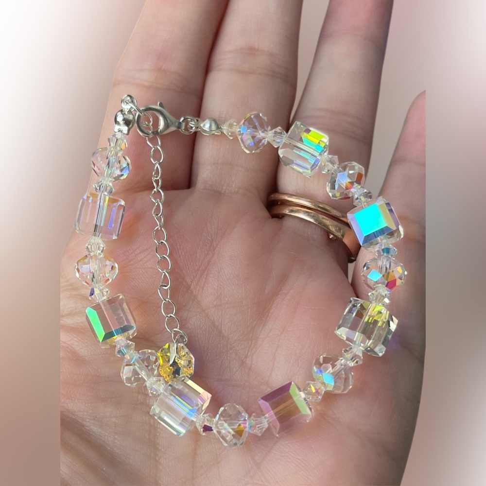 💜 Sterling Silver Austrian Crystal Cube Bracelet with Lobster Clasp - Picture 7 of 8